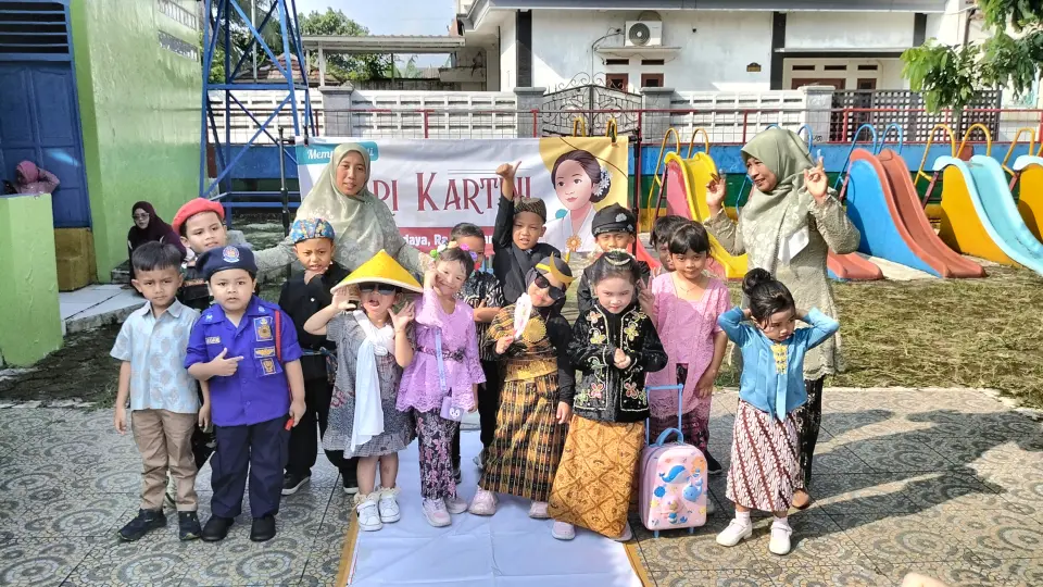 Hari Kartini bersama bunda