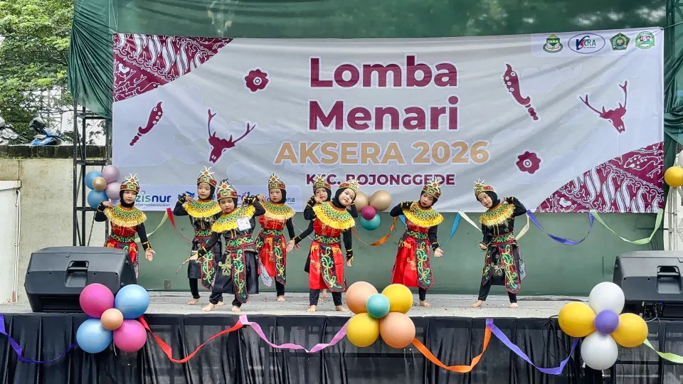 Lomba menari antar sekolah